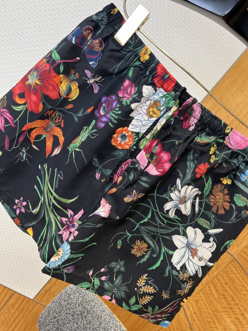 Gucci Floral and Insect Print Drawstring Shorts 3